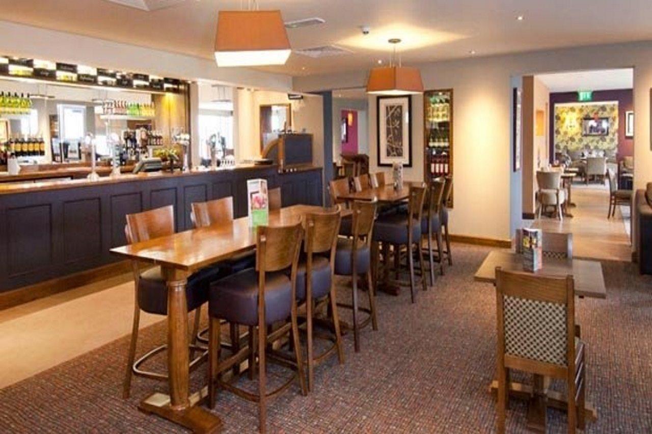 Hotel Premier London Heathrow Terminal 5 3*